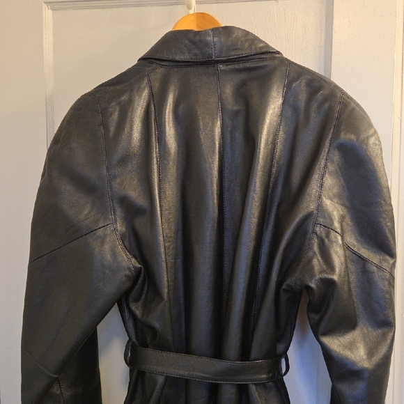 Excelled Sleek Black Leather Women's Coat XL - Picture 3 of 11